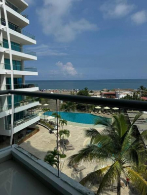 Beachfront Luxury Condo In Cartagena